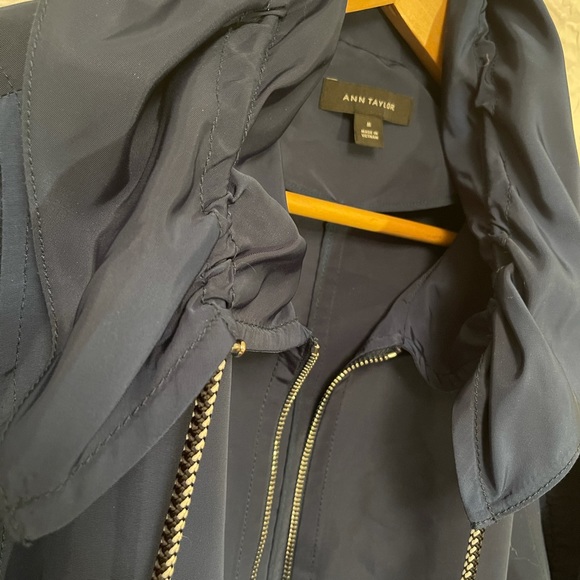 Great condition Ann taylor athletics jacket - Picture 3 of 6